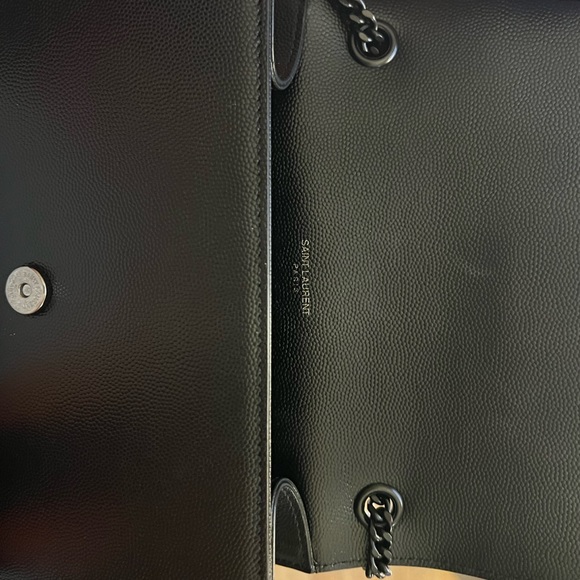 YSL KATE SMALL CHAIN BAG IN GRAIN DE POUDRE EMBOSSED LEATHER - Picture 6 of 10